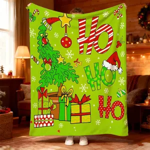 1pc Festive Christmas Slogan Print Blanket Green Ho Ho Ho Print Cozy Holiday Covering Blanket for Winter Home Décor Warm Nap Blanket for Living Room and Bedroom Relaxation