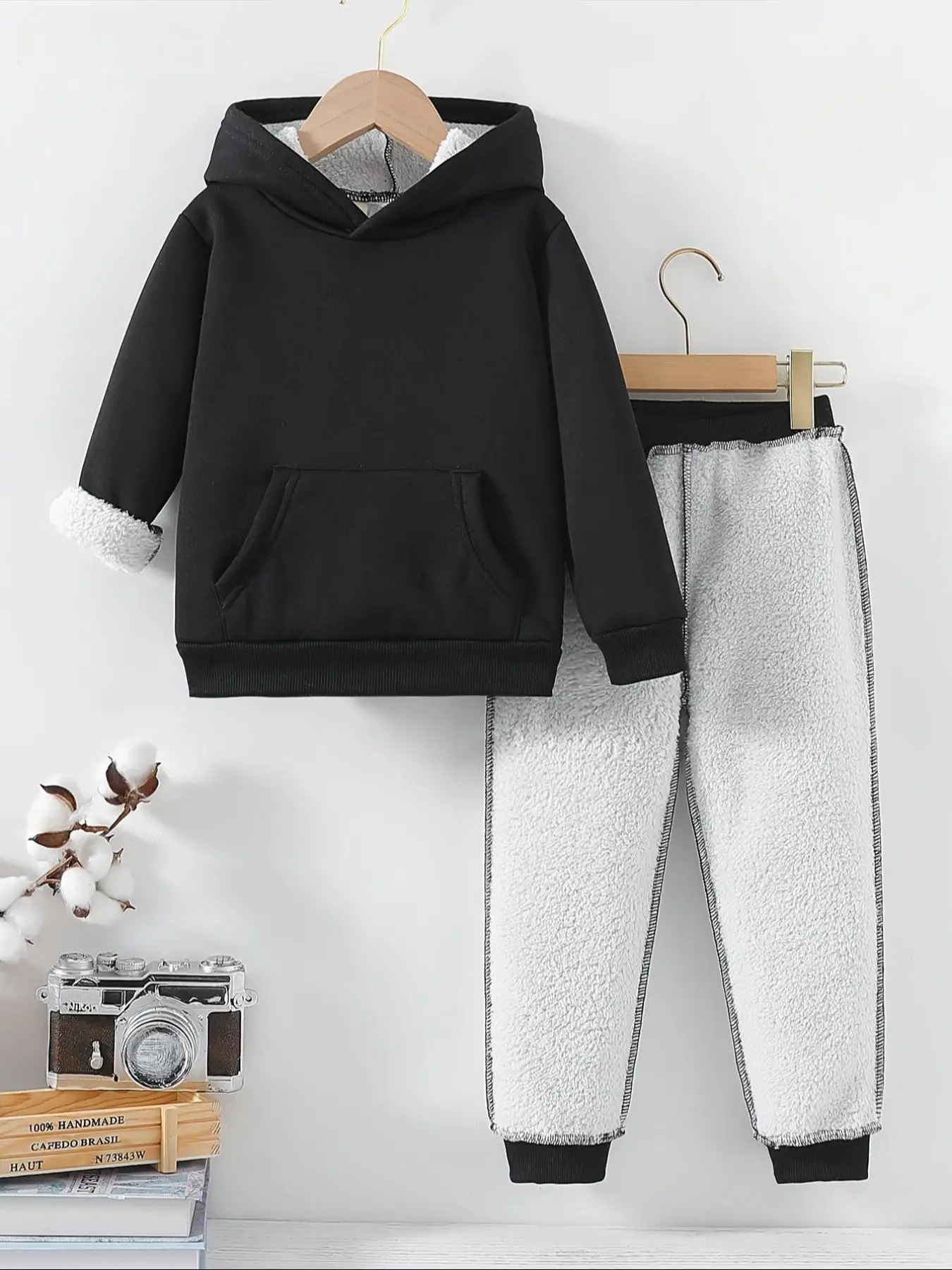 Boy's Solid Drop Shoulder Thermal Lined Sweatshirt & Elastic Waist Sweatpants Two-piece Set, Casual Fashion Cozy Breathable Two Piece Outfits for Dail