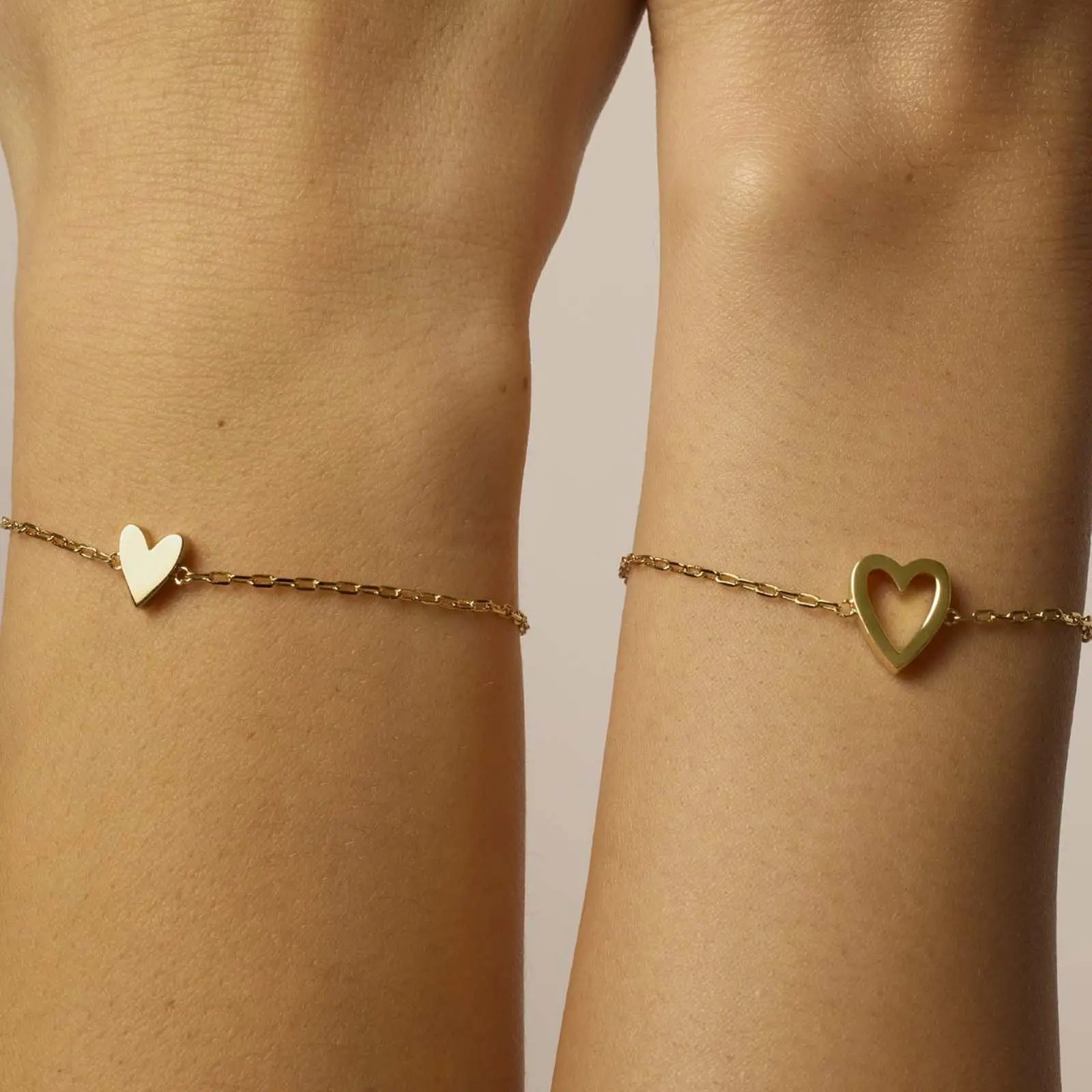 2PCS Polished Hollow Heart Charm Matching Bracelets - Adjustable Unisex Accessories, Fashionable Style, Daily Wear Gift for Anniversary or Party Couples Friendship Jewelry, Bracelets Accessories