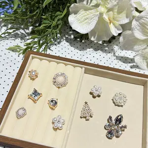 USOQ 10 Pcs Bling Shoe Charms For Crocs Footwear DIY Rhinestone Shoe Charm Bling Gems Plastic Butterfly Flower Sparkling Queen Rhinestones Pearl Decoration Charms For Women'S Party Favor