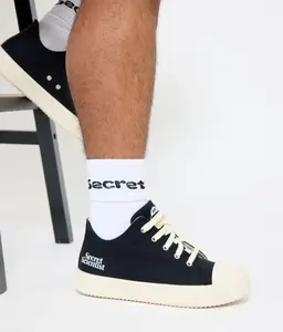 Curved Bubble Secret Socks