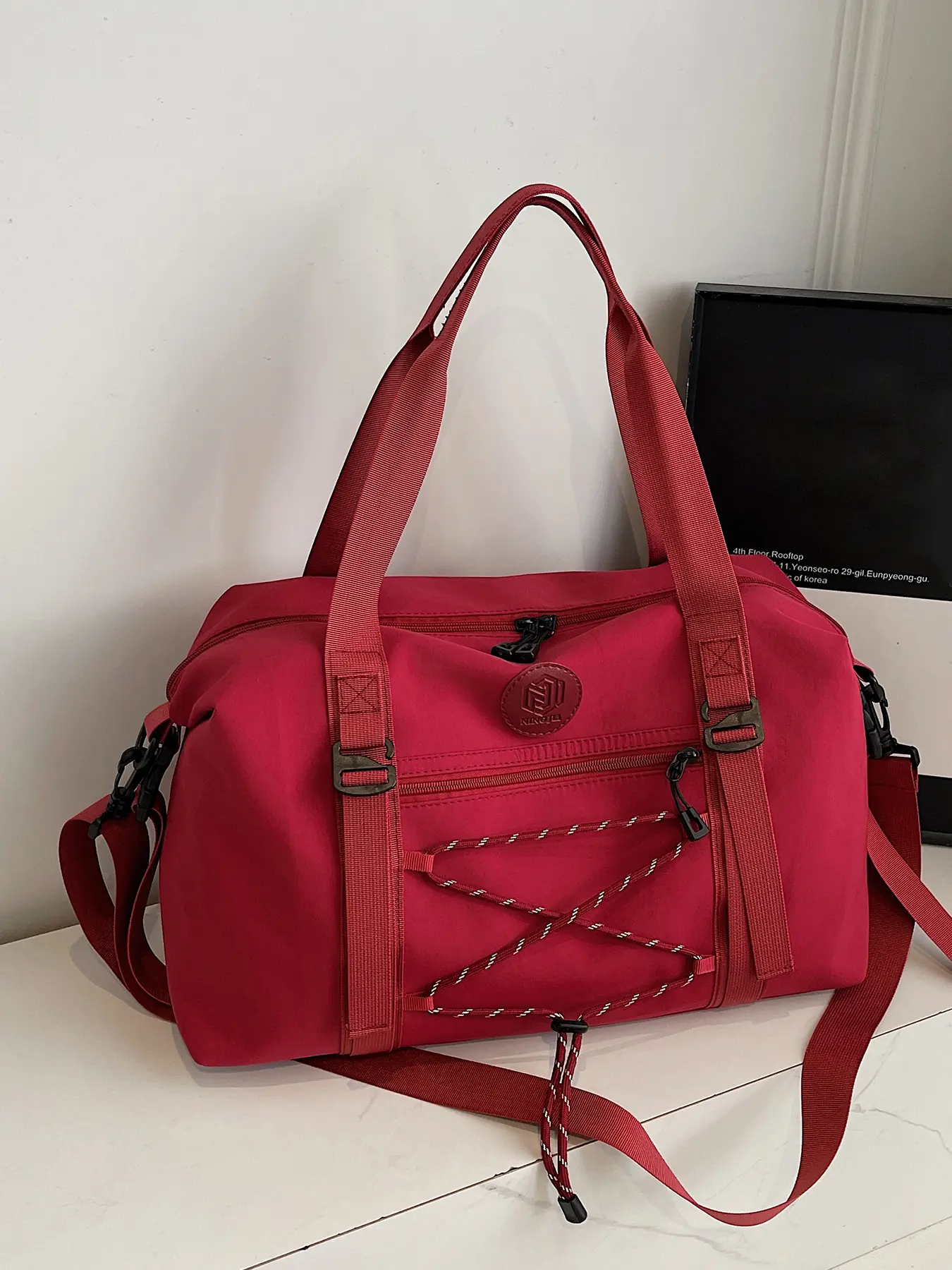 Large capacity travel tote bag with solid color, zipper closure and drawstring, suitable for college students, business trips, travel, fitness, men's and women's travel bags, Sports duffel bag, Travel Duffle Bag, Travel Weekender Bag