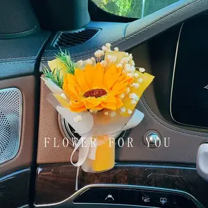 Mini bouquet eternal car interior decoration air outlet with hand ornaments gift aromatherapy car dried roses eternal flowers.