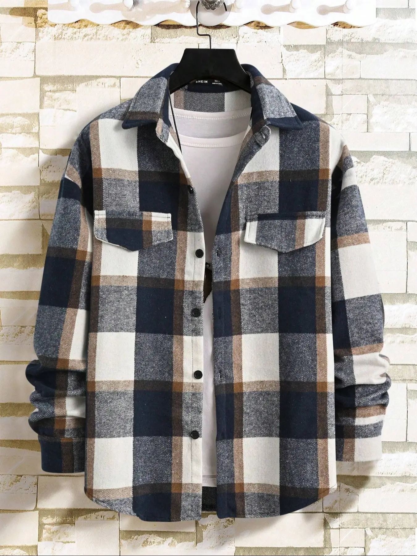Men's plaid print long sleeve coat with button front, no hat, loose and casual, dropped shoulder design, long sleeve collar, comfortable fabric, suitable wearing in autumn and winter, a good choice for men's daily outfit.