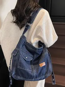 Simple retro denim shoulder bag, multi-pocket workwear style messenger bag, washed and distressed craftsmanship, retro casual messenger bag, suitable for daily commuting, shopping, outdoor travel, etc.