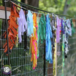 Medium Fringe Balloon Tail - 11" & Up Solid Color Decorative Accessory for Balloon Arrangements - Stylish Fringe Design for Balloons 11 Inches and Larger