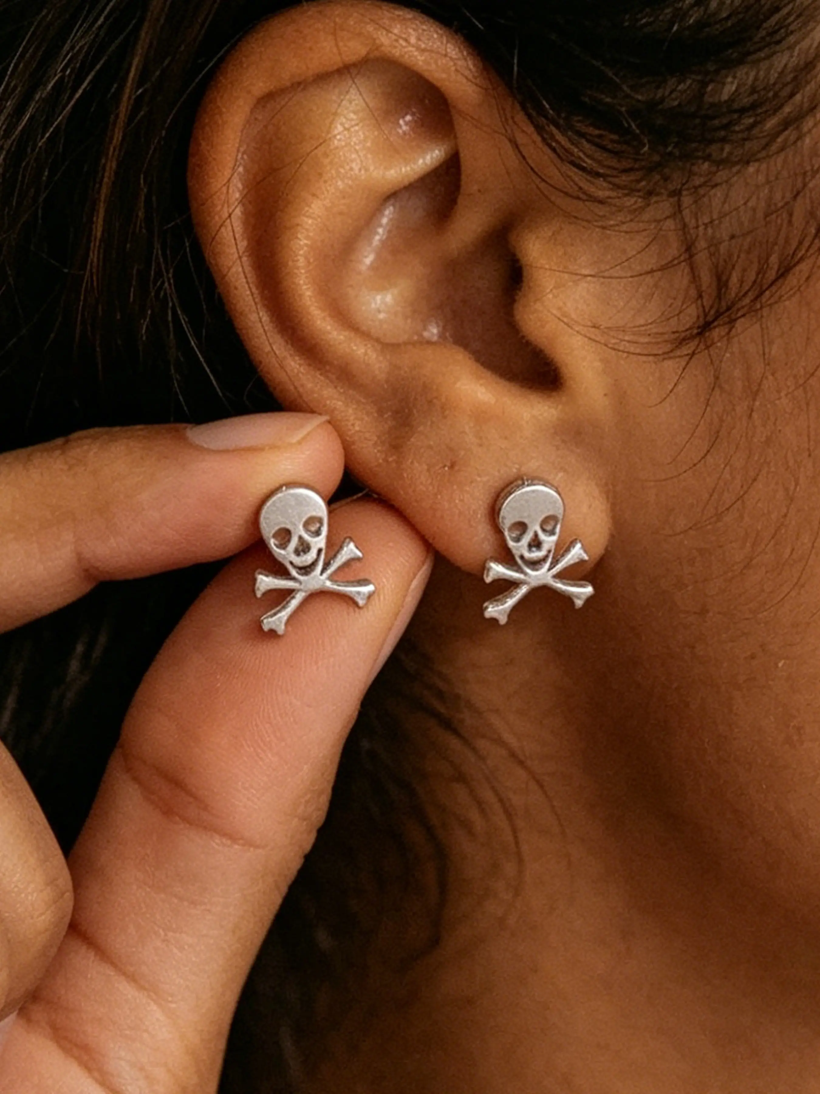 Gothic Stainless Steel Skull Earrings, Mini Funny Skull Studs, Cross-Border Accessories, Unique Jewelry for Gothic Lovers, Fashion Ear Jewelry