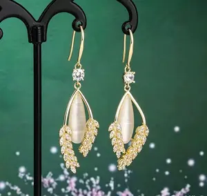 18K Gold-Plated Cat Eye Wheat Leaf Dangle Earrings for Women, Zircon Drop Earrings, Elegant Lightweight Statement Jewelry Gift
