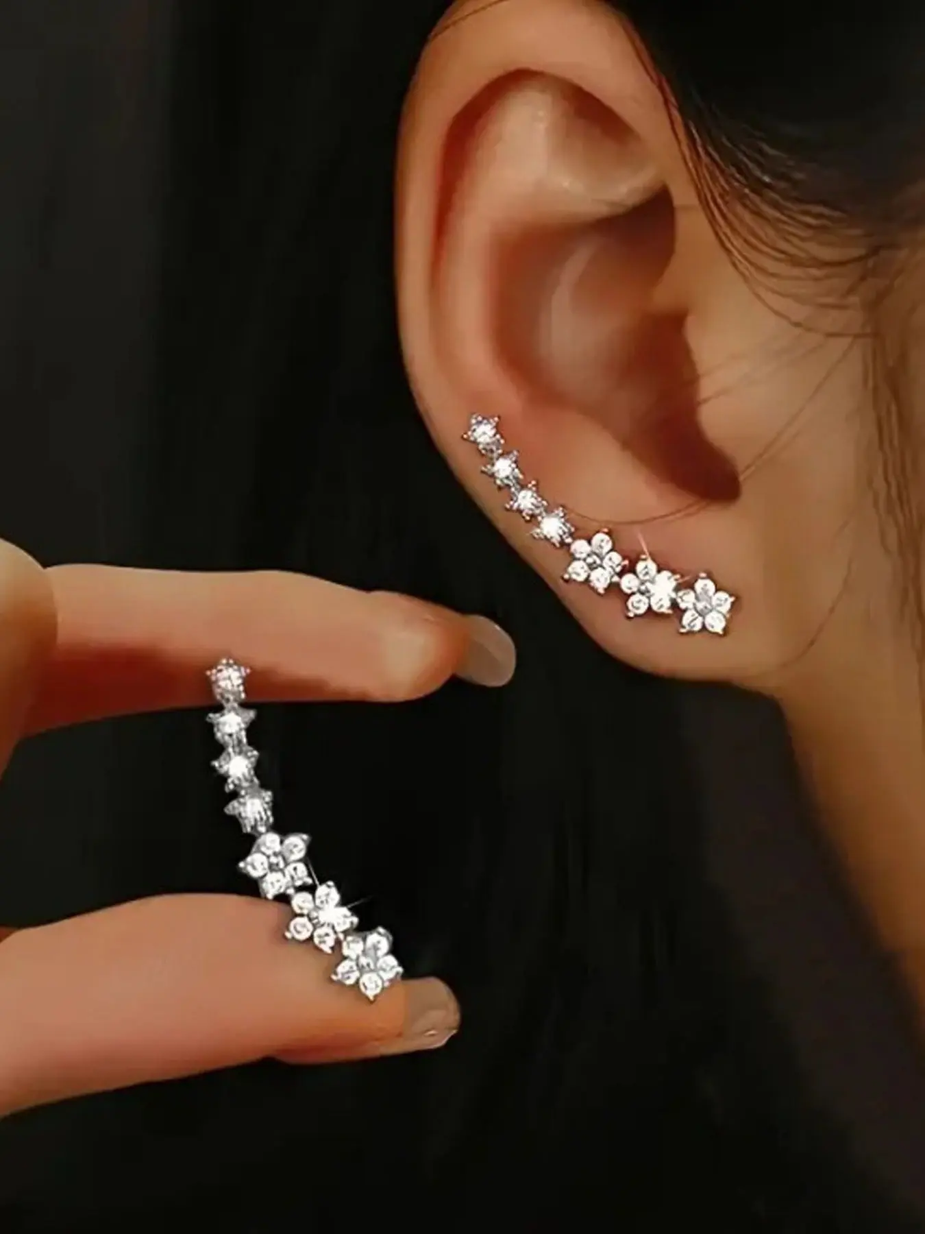 【Ear Climber Earrings】1 Pair Women's Sparkling Starburst Studs with Plated Synthetic Zirconia, French-Style Bling Star Earrings for Daily Wear and Mardi Gras, Elegant Year-Round Jewelry Bridesmaid Jewelry