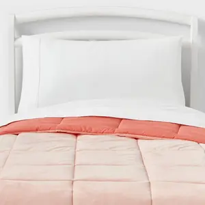 Toddler Kids' Comforter Windowpane Velvet Pink - Pillowfort