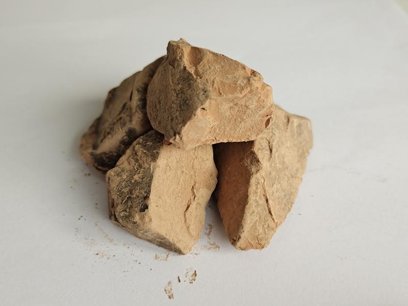 Pure Smoky Yellow-White Clay Edible Chunks Sand-Free Non-Sticky Cosmetic Grade Quality for Safe Consumption