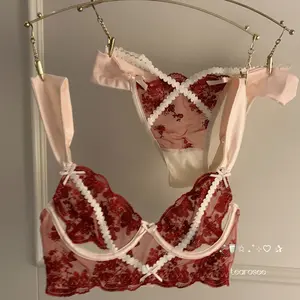Red Beauty Sexy Lace Underwear with Underwire Thin No Pad's Bra Set