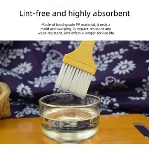 [Heat Resistant Oil Brush] Heat Resistant Festive Kitchen Oil Brush - Durable Plastic, Perfect for Grilling And Baking