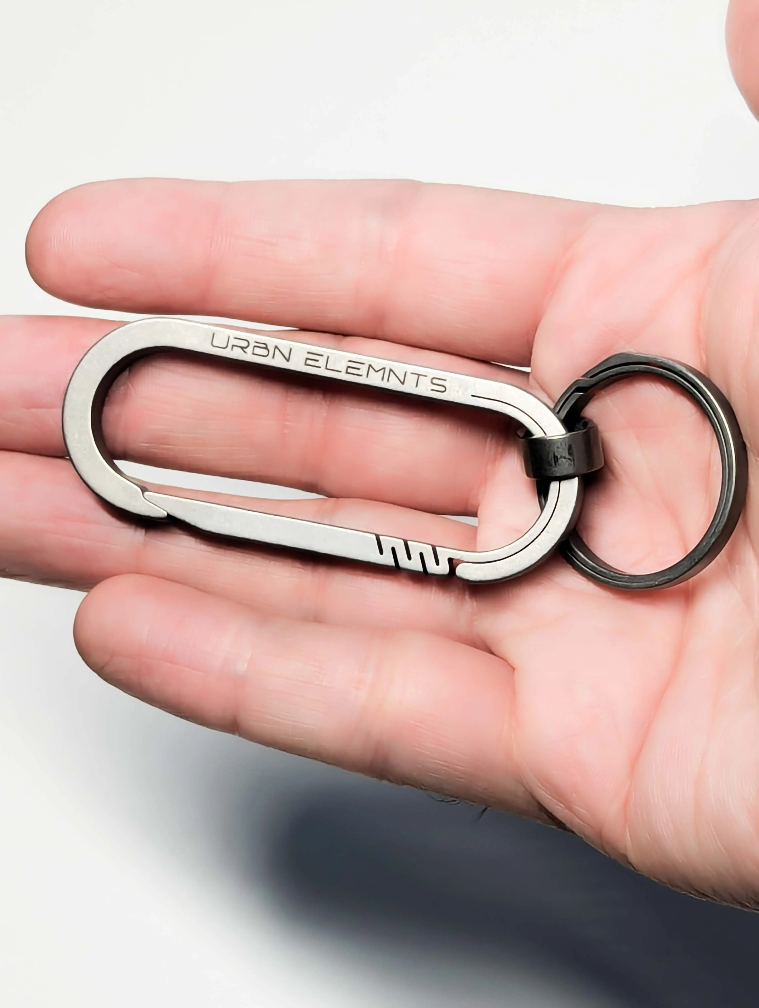 LOOP | Titanium All Purpose Carabiner Keychain