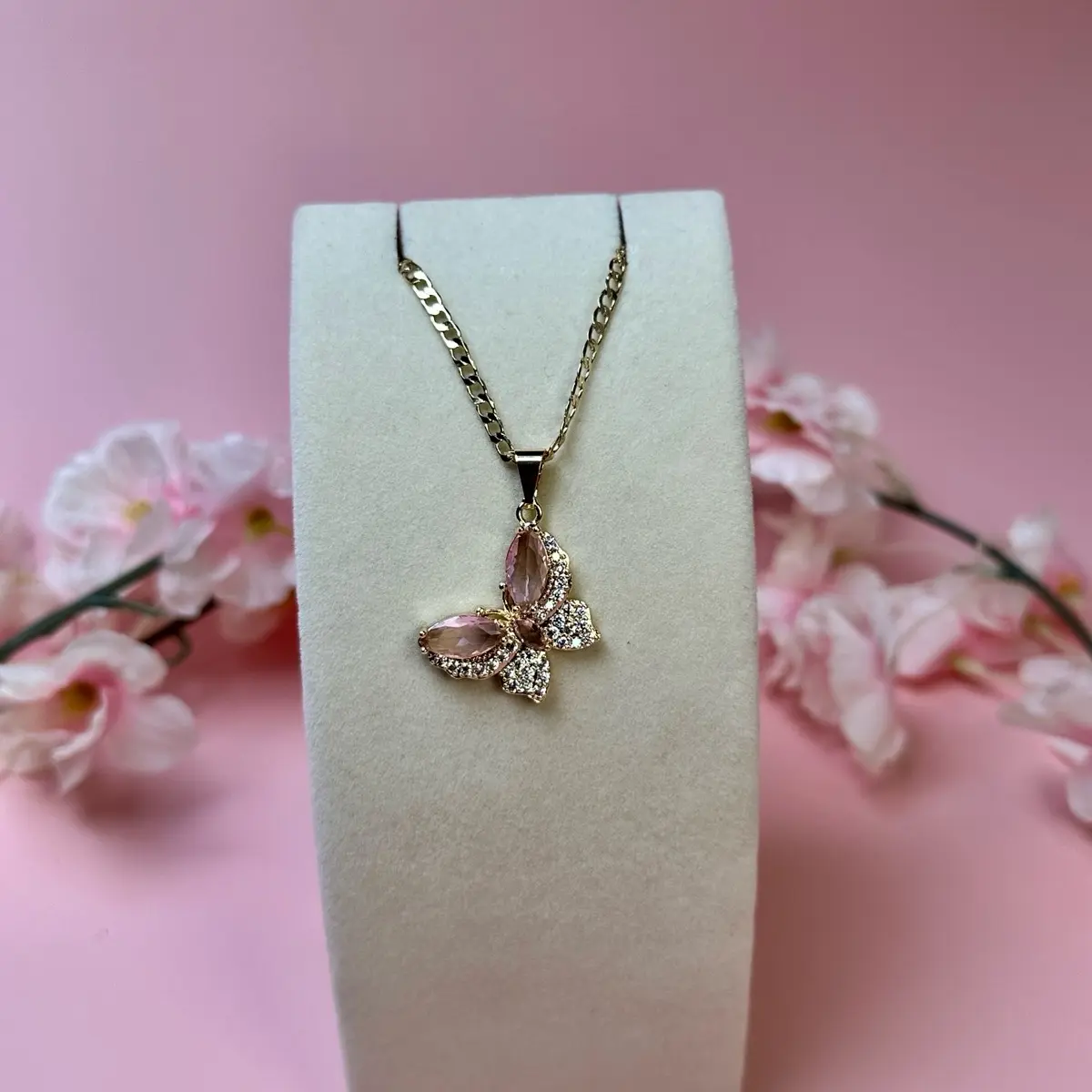 Pretty Butterfly Necklace