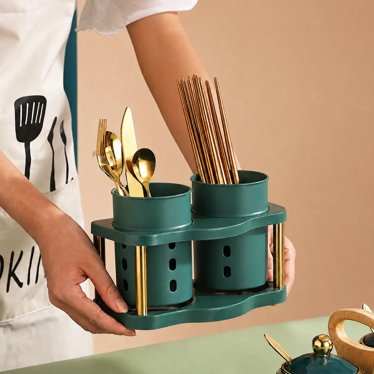 Kitchen knife, fork, and cutlery storage drying box; kitchen utensil rack and organizer box—prevents mold and rust