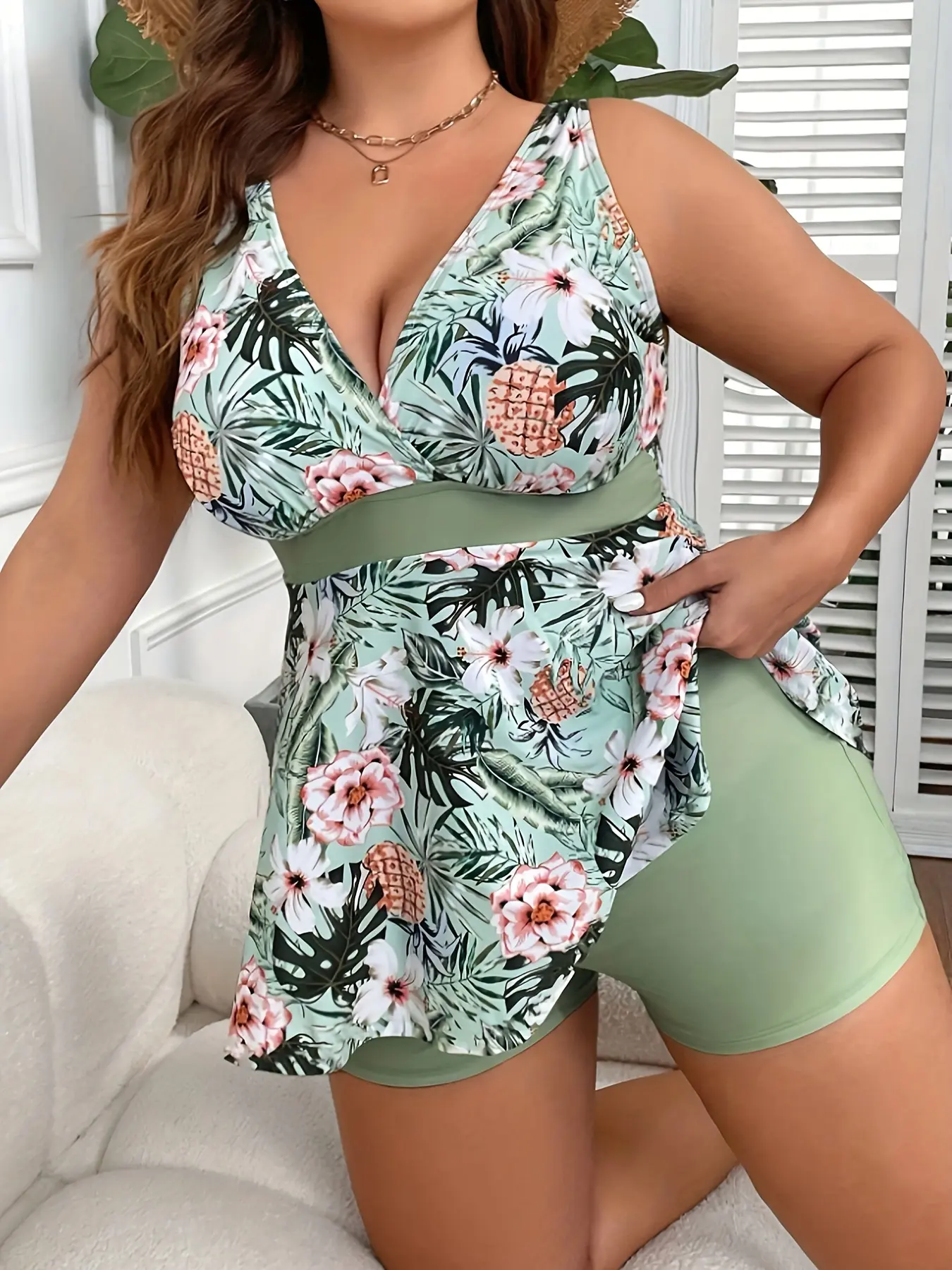 Plus Size Tankini Swimsuit, Tropical Floral Pineapple Print Deep V Tankini Swimwear, Hot Spring Vacation Swimming Suit, Floral Tankini Set