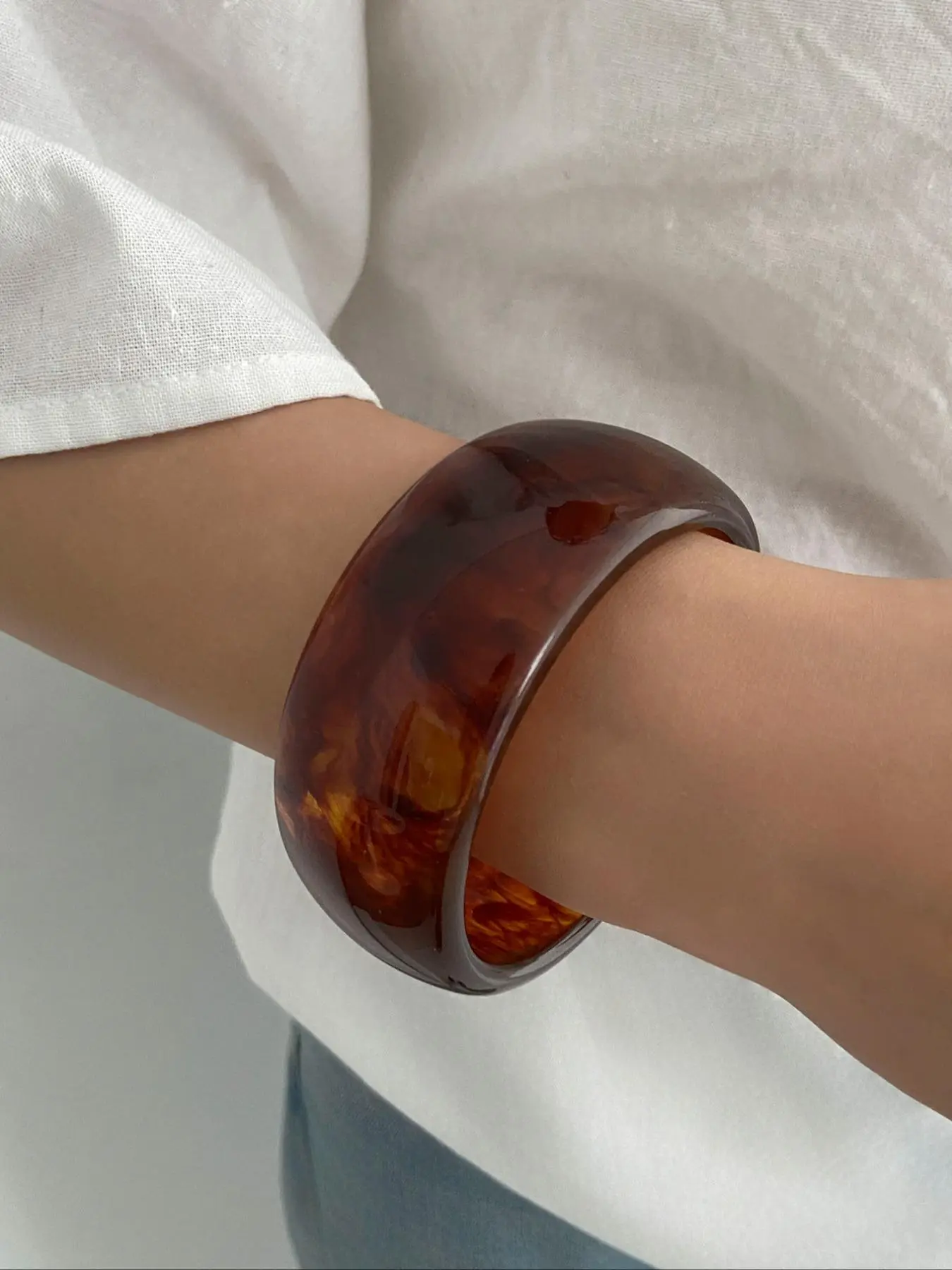 Vintage Exaggerated Wide Resin Bangle Bracelet, Boho Style Jewelry for Women & Girls, Casual Trendy Accessories for Party and Daily Life