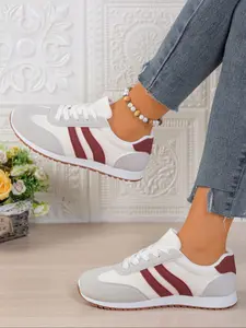 Women's new fashion casual lace-up sneakers, four-season outdoor walking shoes, simple and versatile trendy thick-soled height-increasing comfortable casual shoes, suitable for everyday casual wear and commuting, a must-have for gifts and back-to-school o