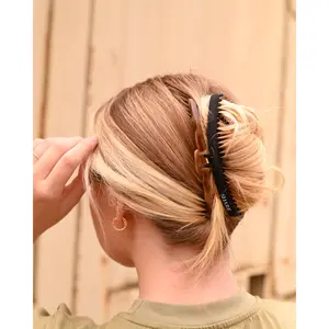 Black & Tortoise // Two-Toned Mega Hold Claw Clip