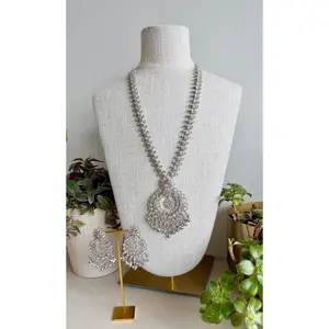 Brisha long necklace set