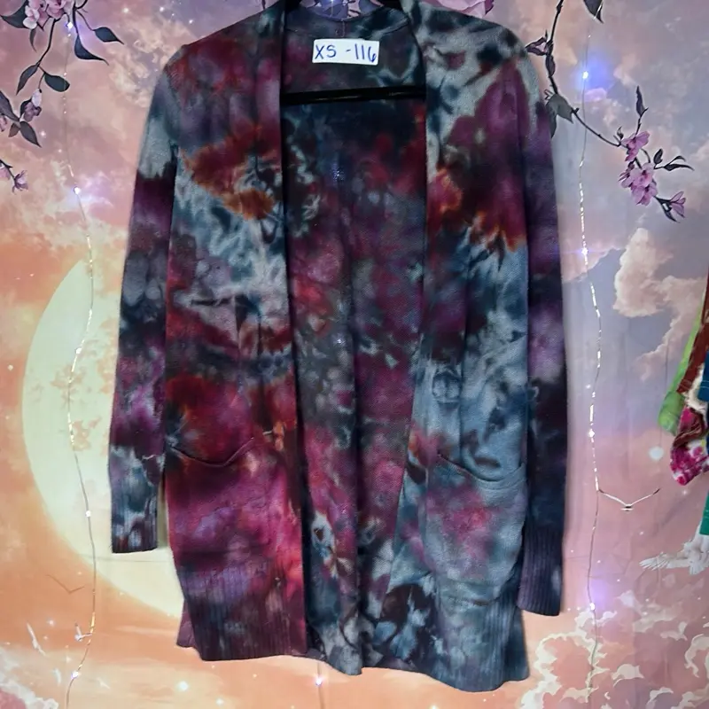 (116) Size XS Tie Dye Cardigan