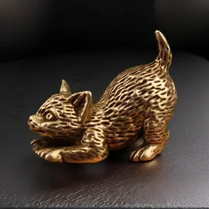 Brass Crouching Cat Figurine, Vintage Solid Tea Pet Animal Craft, Home Office Desktop Ornament, Collectible Gift Idea, Desktop Statue, Animal Design