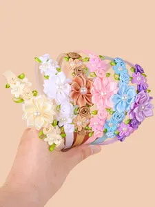 Mother's Day Gift 3pcs Elegant Faux Pearl Flower Hair Clips Set, Sweet Fresh Design for Women Girls Teens, Perfect Gift Accessory for Any Occasion