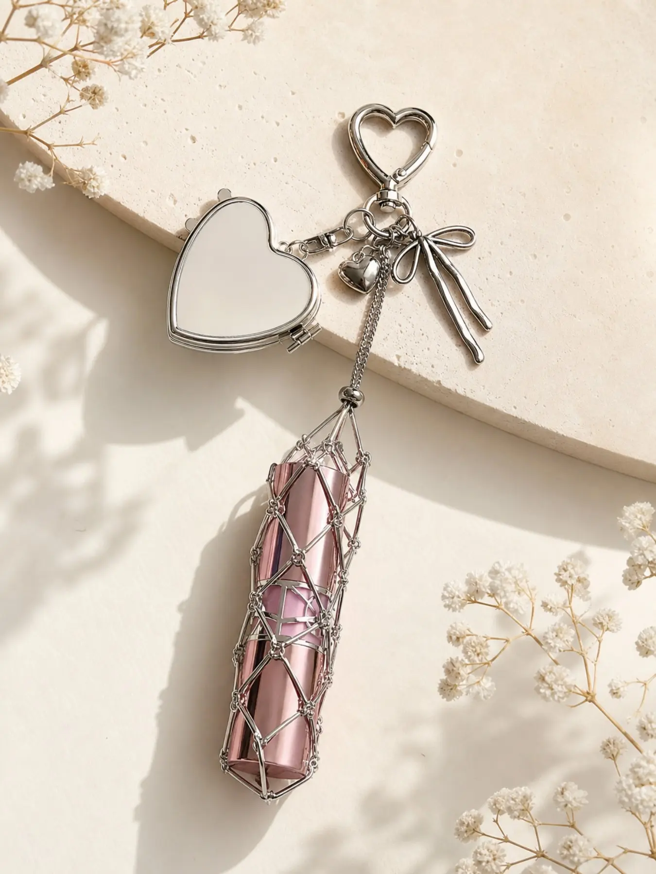 silverlipstick net bag pendant, Stylish Keychain, Stylish Keyring, female key bag pendant storage bag, Heart Design Keychain, Keychain Lipstick Case with Mirror, Bag Accessory, Stainless Steel Mesh Holder, Silver Y2K Style Heart for Lipsticks & Lighte