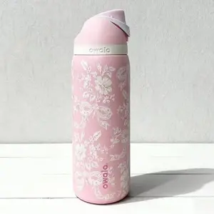 Owala FreeSip Sway 32 Oz Insulated Stainless Steel Water Bottle with Straw, BPA-Free, Pink Ribbon Toile