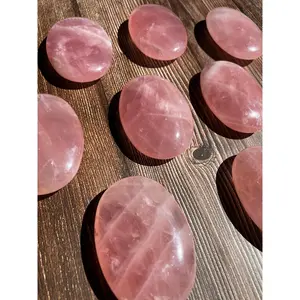 Rose Quartz Palm Stone – Deep Pink, Intuitive Pick