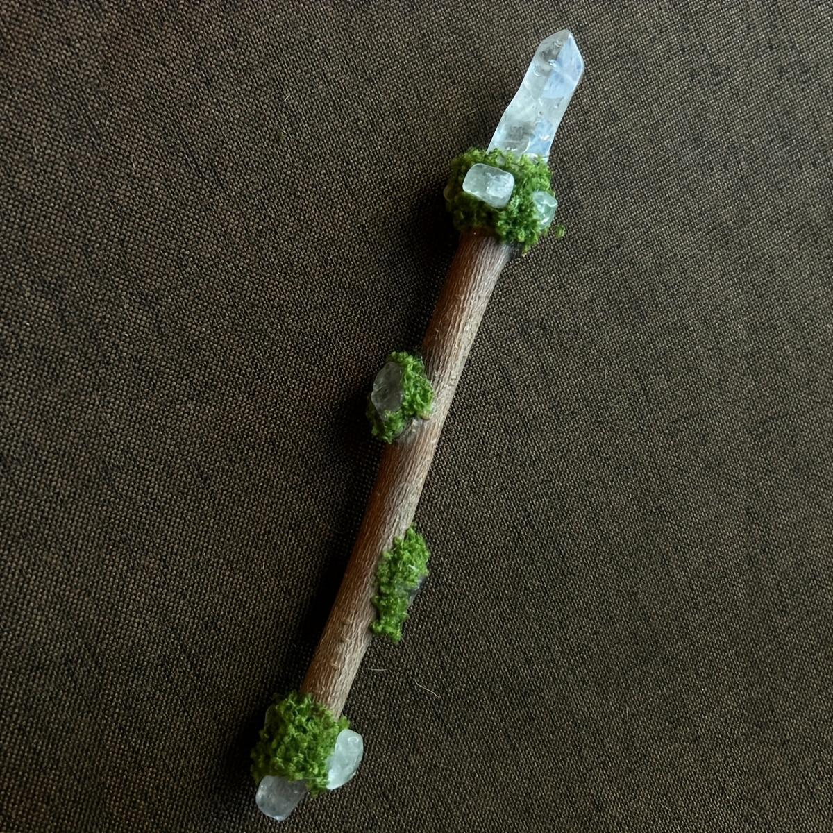 1/2 piece white crystal magic wand, crystal magic wand, crystal scepter suitable for witches, magic enthusiasts, used for Halloween, cosplay, and stage performances — elegant witch wand, home decoration, ideal gift