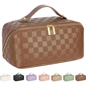 Large Capacity travel cosmetic bag-portable makeup bags for women waterproof PU leather checkered makeup organizer bag with dividers and handle, toiletry bag for cosmetics