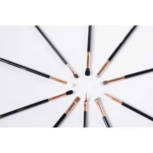 THE ESSENTIALS EYE BRUSH SET - 10 PC