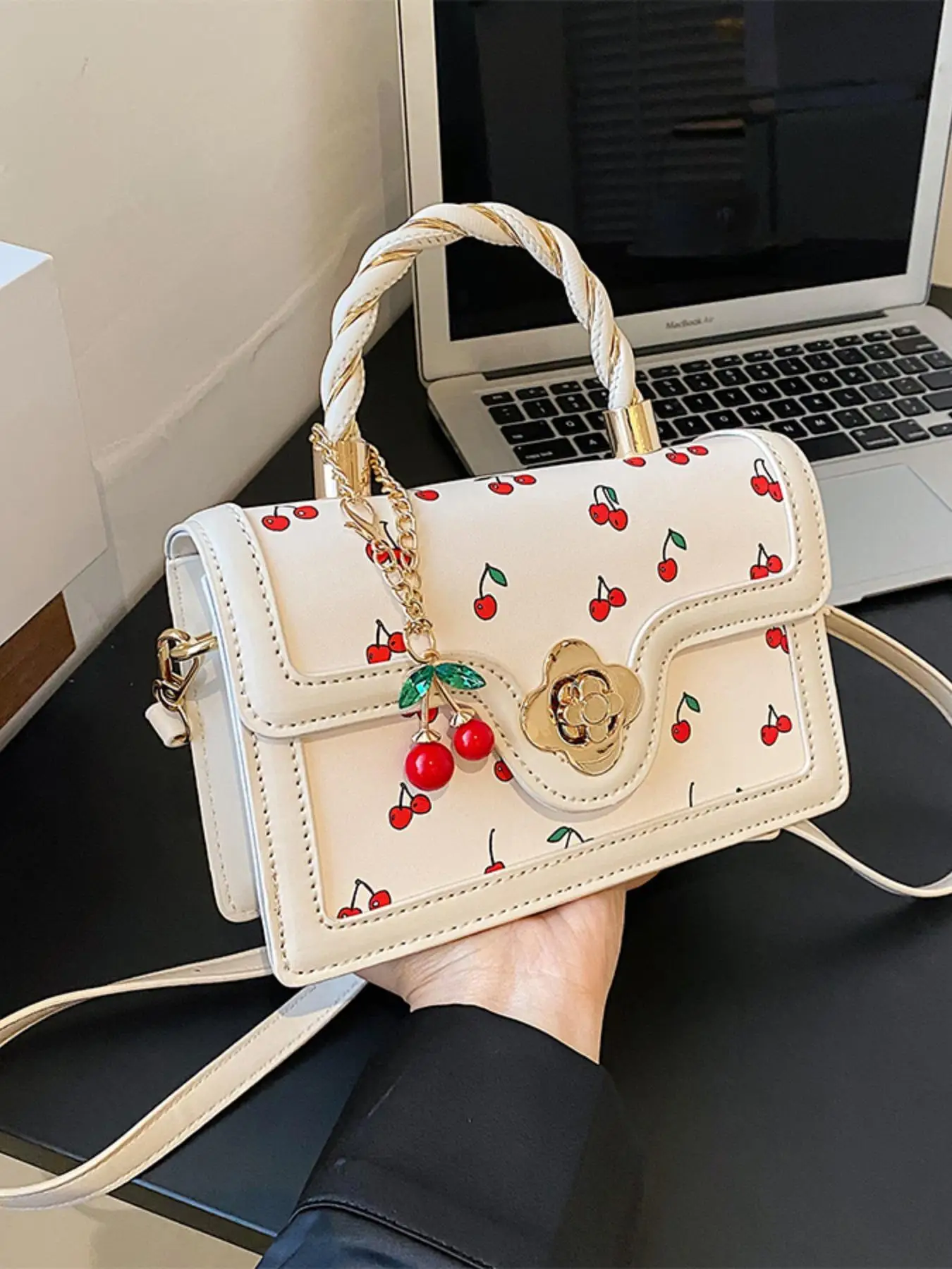 Women's Summer Cherry Pattern Handbag As Gift, 2025 Fashionable Cute Twist Handle Crossbody Bag, Casual All-match Commuter Bag with Pendant for School