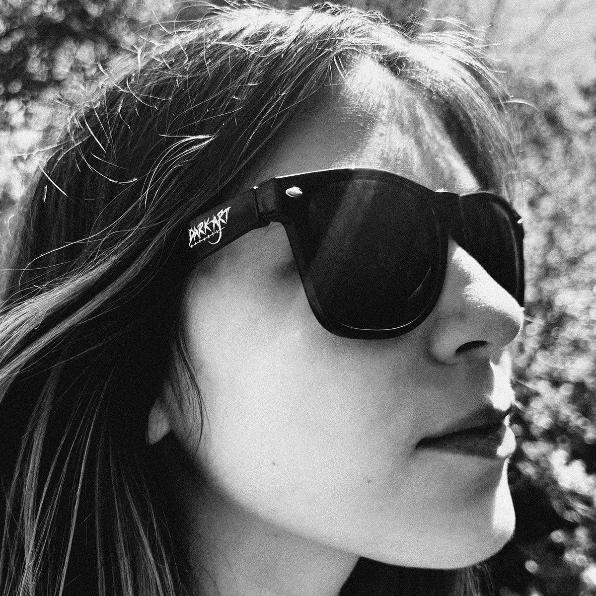 LOGO SUNGLASSES (BLACK) LOGO SUNGLASSES (BLACK)