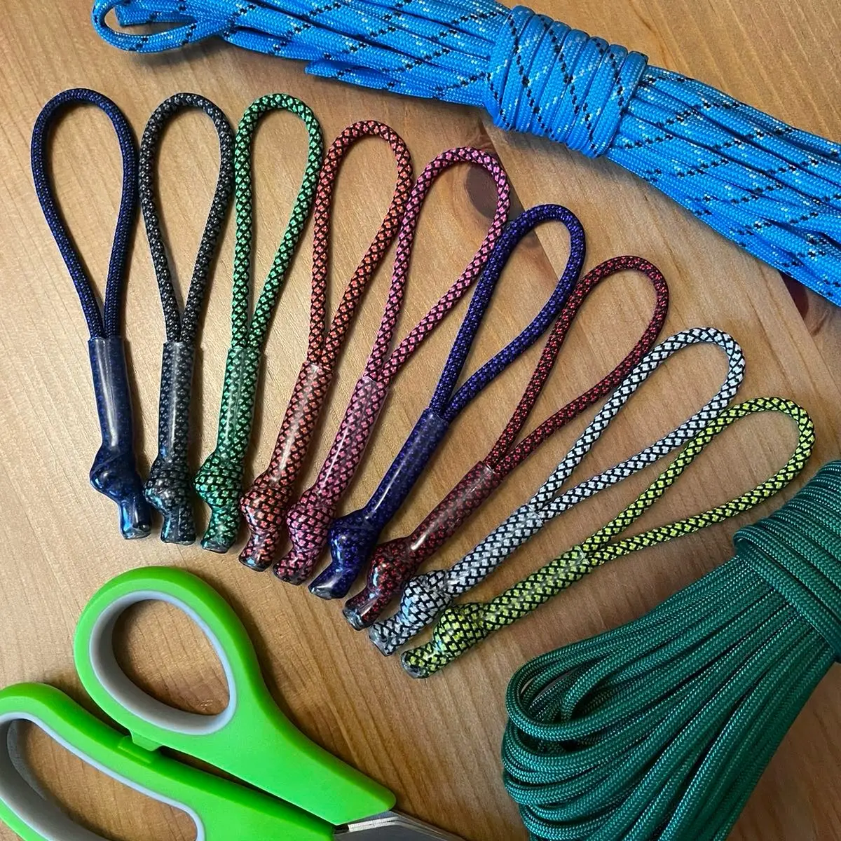 Long Paracord Zipper Pull Tag - 5 Inches - Clear Tubing - Assorted Color Patterns - Pack of 3 or 6