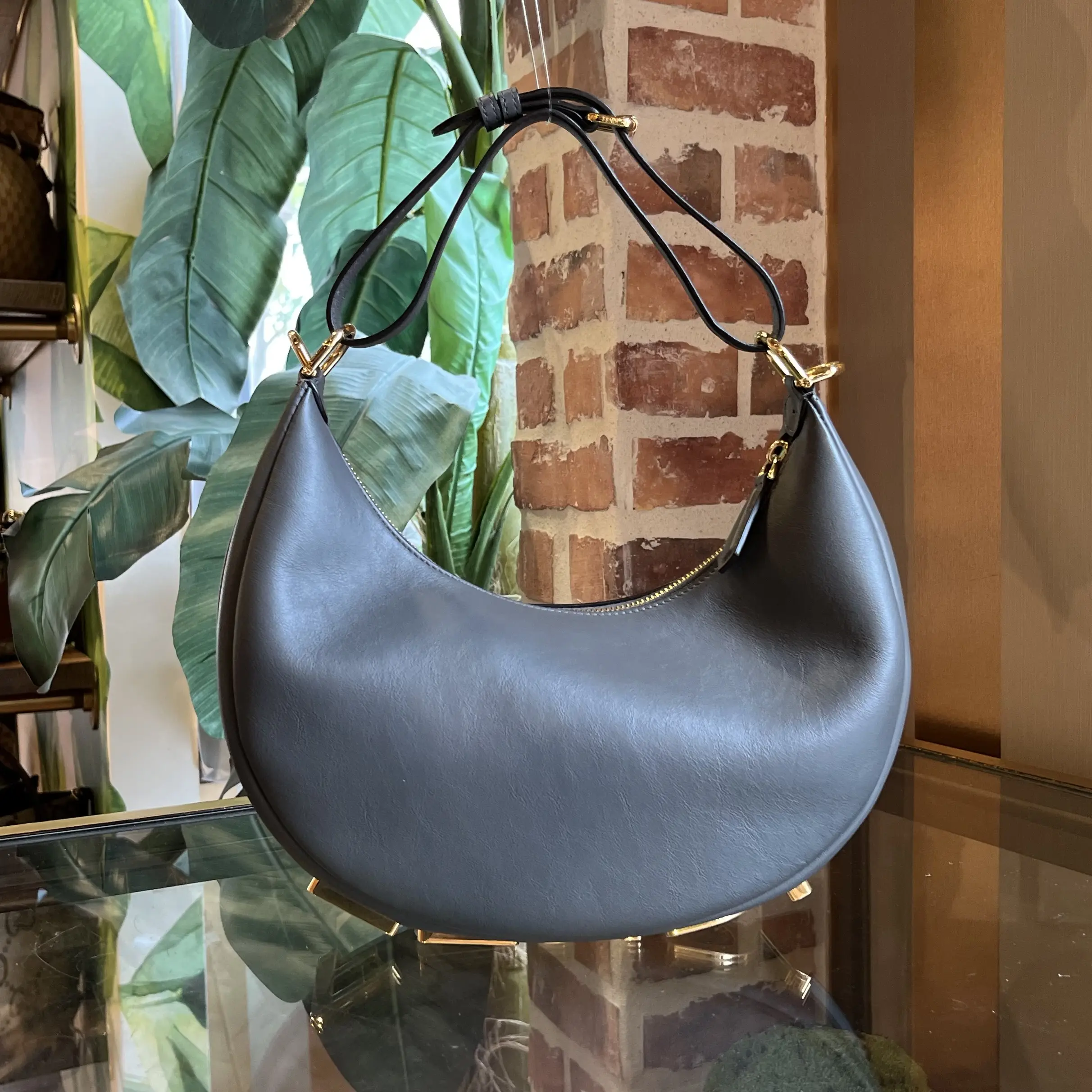 Pre-owned FENDI leather Shoulder Bags Fendigraphy Small Gray Vitello Grace Matte Antracite Hobo Bag