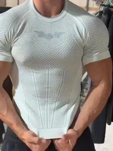 Men's Fitness Quick Drying Top, Casual Running Dry Fit Quick-Dry Breathable Tight Fit Short Sleeve T-Shirt, Gym Training, Night Run, Daily Wear, Comfortable, Fitness Activewear