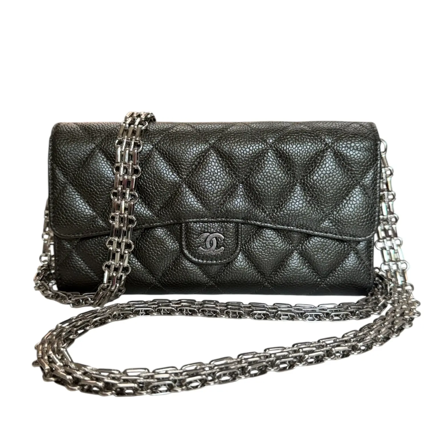 Pre-owned CHANEL Caviar Crossbody Bags Pewter Leather SHW Classic Flap Gusseted Wallet with added Chain