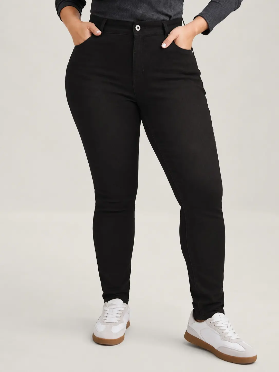 BLOOMCHIC Women's Curvy Plus Size High-Rise Skinny Denim Jeans - Black Wash, Butter-Soft Fabric, Slanted Pockets, Zipper Closure, Cotton Blend Spandex, M-6X, Everyday Wear, Plus Size Fashion, Curvy Style[M-6X]Back To School,Fall Pick, Spotlight Day，SohoCh