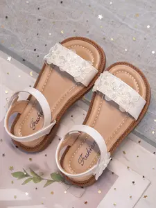 Summer 2026 New Girl's Sandals High-Quality Fashion Pearl Princess Sandals Cute Soft Sole Less Than Ankle Beach Shoes, PU Material, Rubber Sole