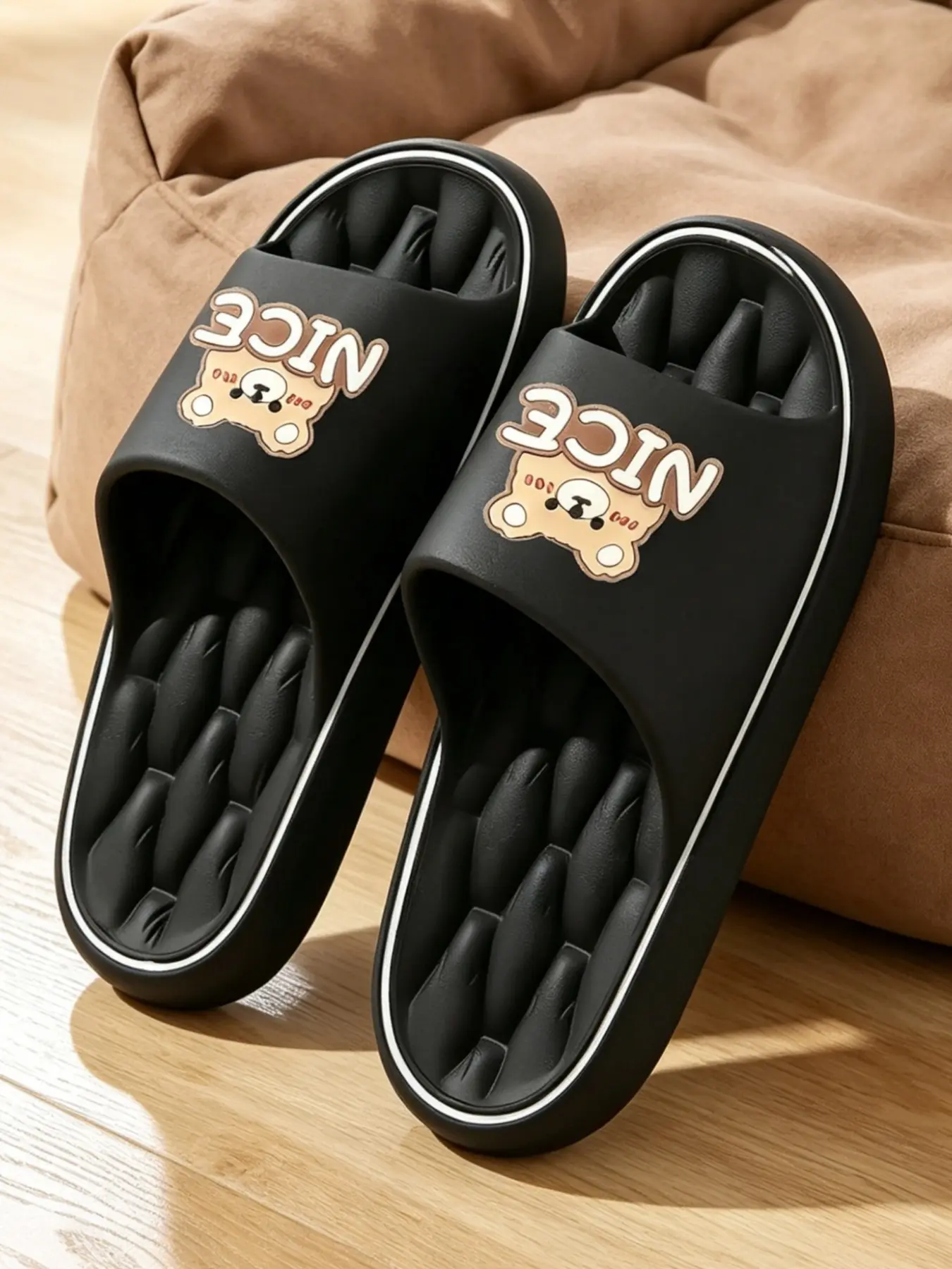 Cute Panda Cloud Slippers, Thick Sole Non-Slip Eva Slides, Flat Slippers, Indoor & Outdoor Summer Slippers for Couples, Comfortable and Stylish Footwear, Thick Cushioned Slippers