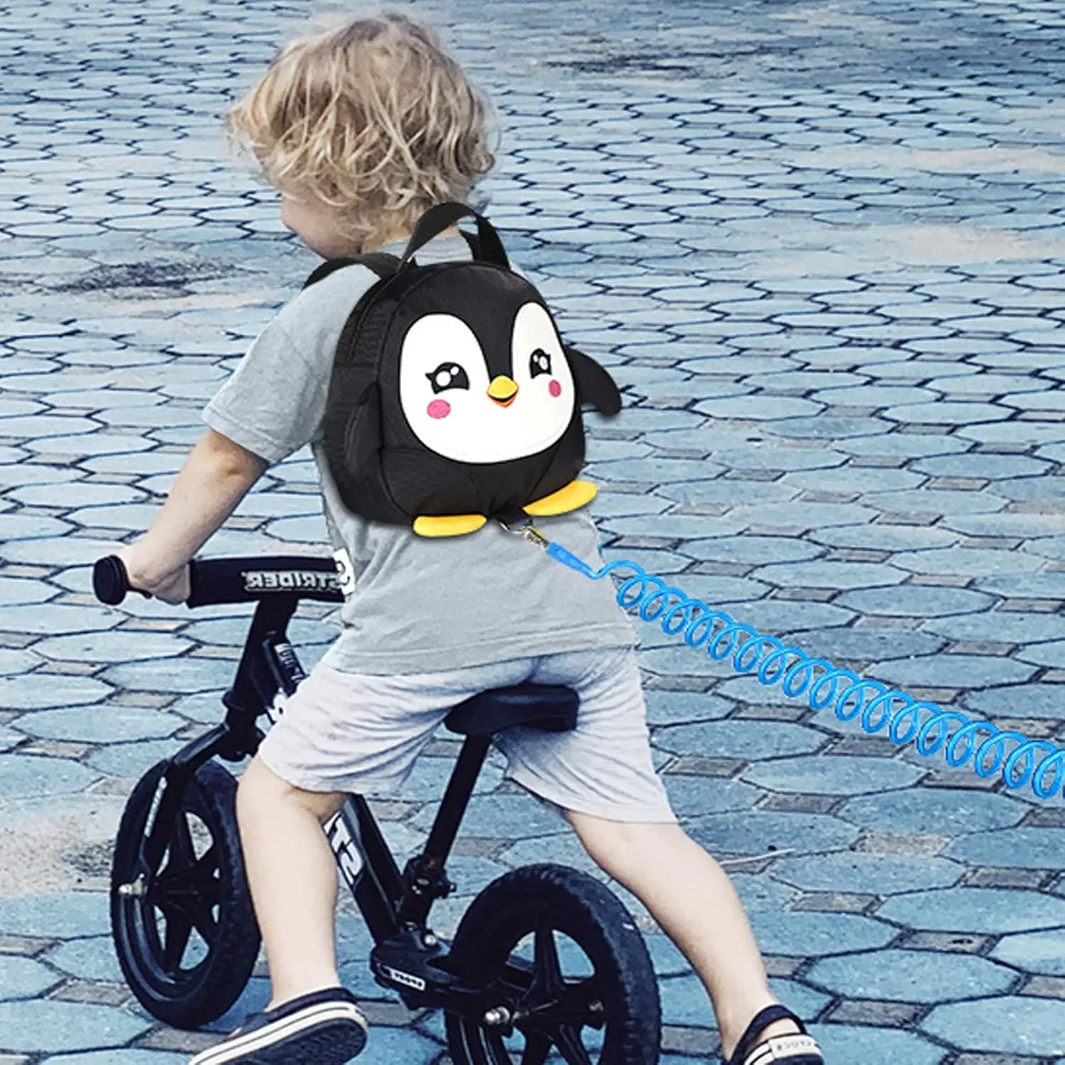 Toddler Harness Backpack Leash, Cute Penguin Kid Backpacks with Anti Lost Wrist Link, Mini Child Backpack Harness Leashes Walking Wristband Rope Travel Bag Harness Rein for Baby Girls (Black) Toddler Harness Backpack Leash, Cute Penguin Kid Backpacks with Anti Lost Wrist Link, Mini Child Backpack Harness Leashes Walking Wristband Rope Travel Bag Harness Rein for Baby Girls (Black)