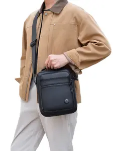 Men's Business Casual Shoulder Crossbody Bag, Waterproof Nylon Material, Ideal for Weekend Trips & Business Travel, Stylish and Practical Design