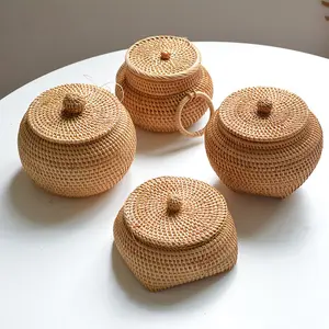 Autumn vine woven round coffee table organizer for miscellaneous items and remote controls, modern desktop decoration storage box with lid