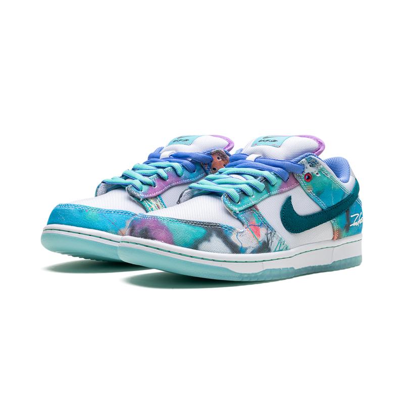 Dunk Low SB "Futura Laboratories - Bleached Aqua" HF6061 400