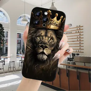 Fashionable phone case, creative design of a lion wearing a crown, compatible with iPhone 17PROMAX, 17PRO, 17AIR, 17, 16PROMAX, 16PRO, 16PLUS, 16, 15PROMAX, 15PRO, 15PLUS, 15, 14PROMAX, 14PRO, 14PLUS, 14, 13PROMAX, 13PRO, 13, 12PROMAX, 12PRO, 12 models, m