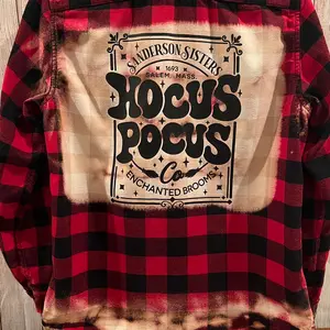 Hocus Pocus Sanderson Sisters Distressed Flannel Medium
