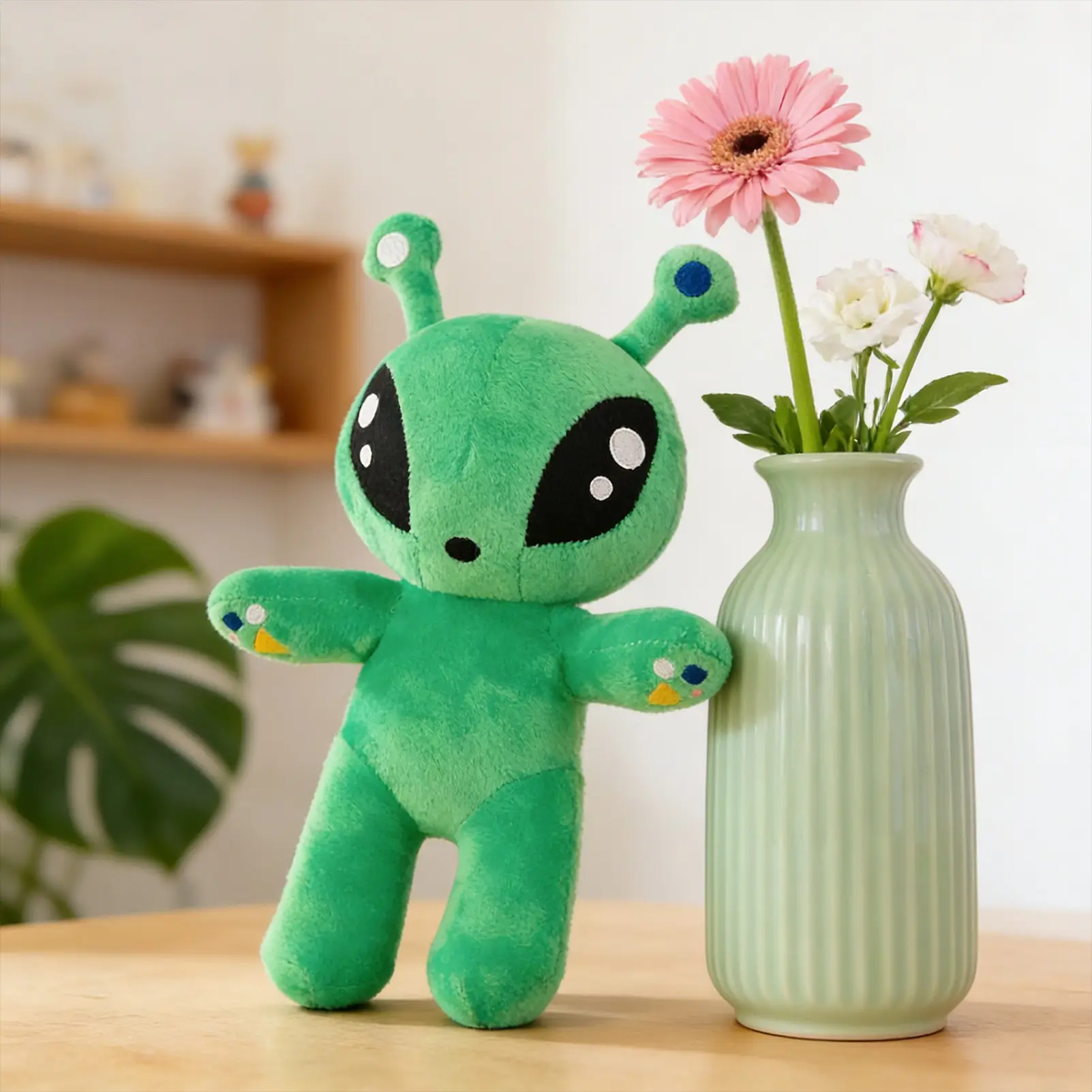 30cm/11.81in Cute Green Big-Eyed Alien Plush Toy, Huggable Stuffed Animal, Fun Alien Baby Doll, Children's Comforting And Sleep-Aid Toy, Alien Plush Toy, Gift For Best Friends, Classmates, Holidays And Birthdays